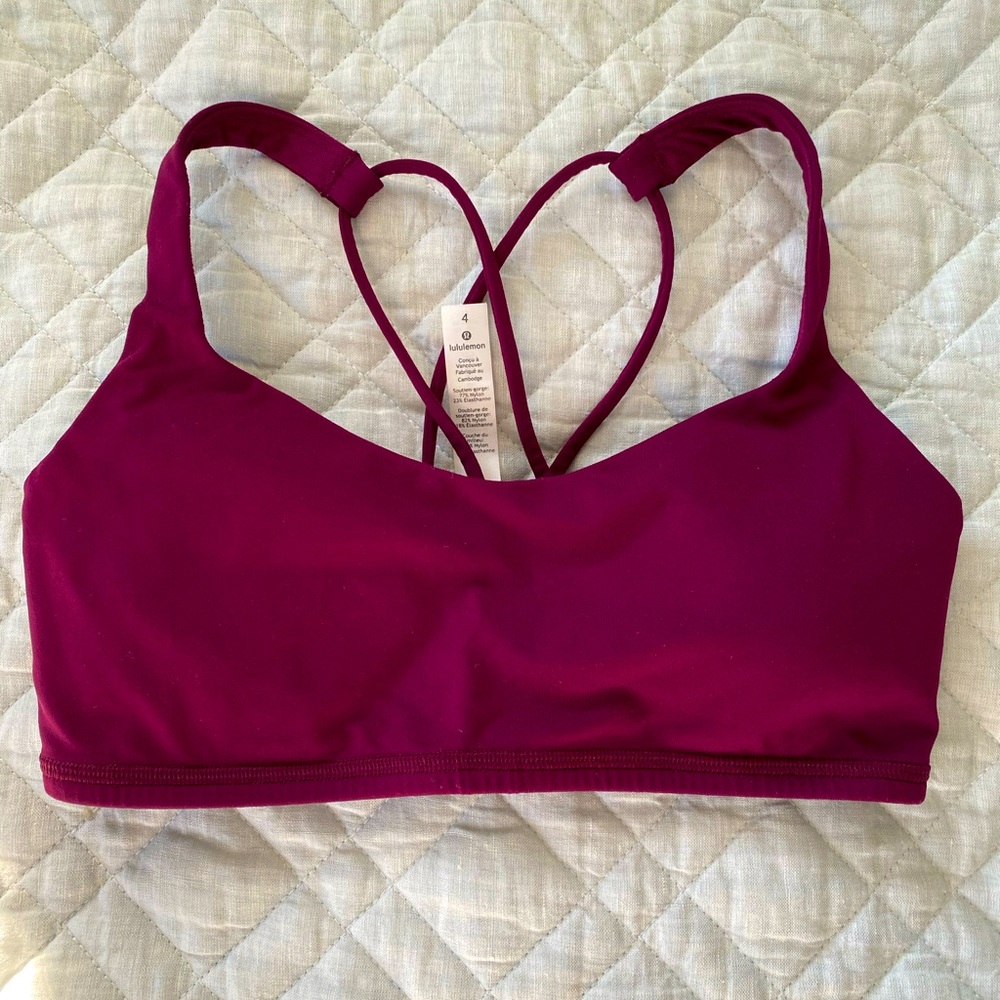 Lululemon Free to be Bra